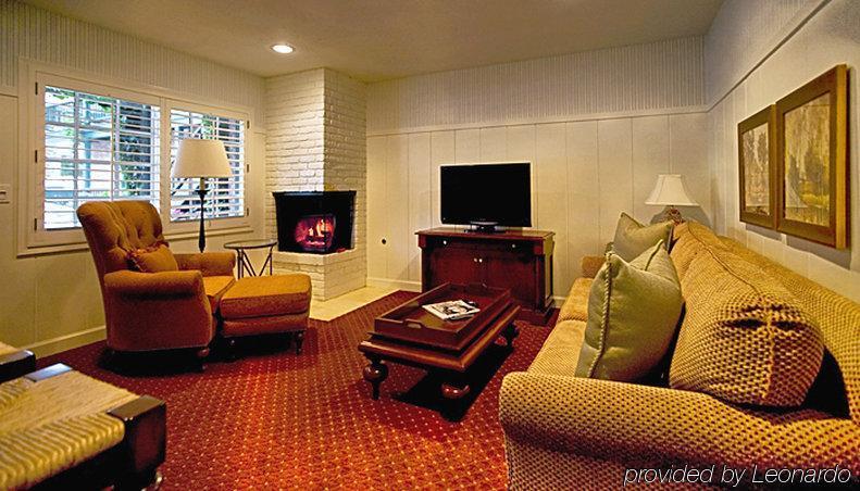 Wayside Inn Carmel-by-the-Sea Oda fotoğraf